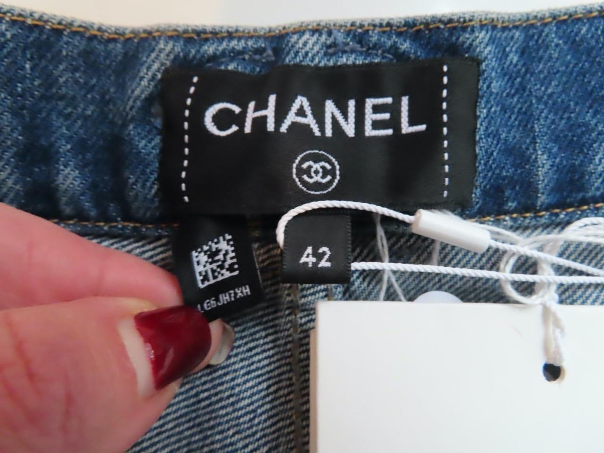 NWT CHANEL Blue Denim CC Logo Jeans F 42/US 10 | eBay