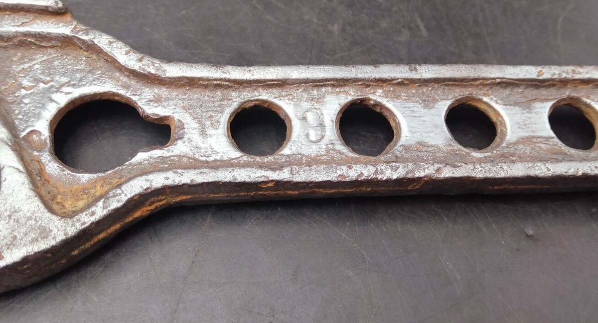 RARE ANCIEN outil énorme clé à cliquet A identifier métier Old tool EUR 49,00 - FR