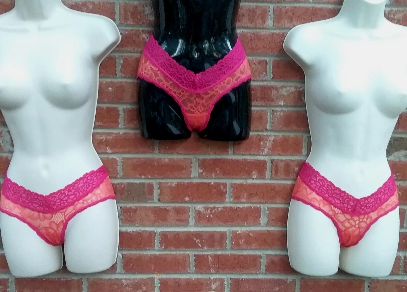 Vintage 1990's Pink & Peach Lace Panties "NEW" FAMOUS MAKER No Tags 3pr XS *READ