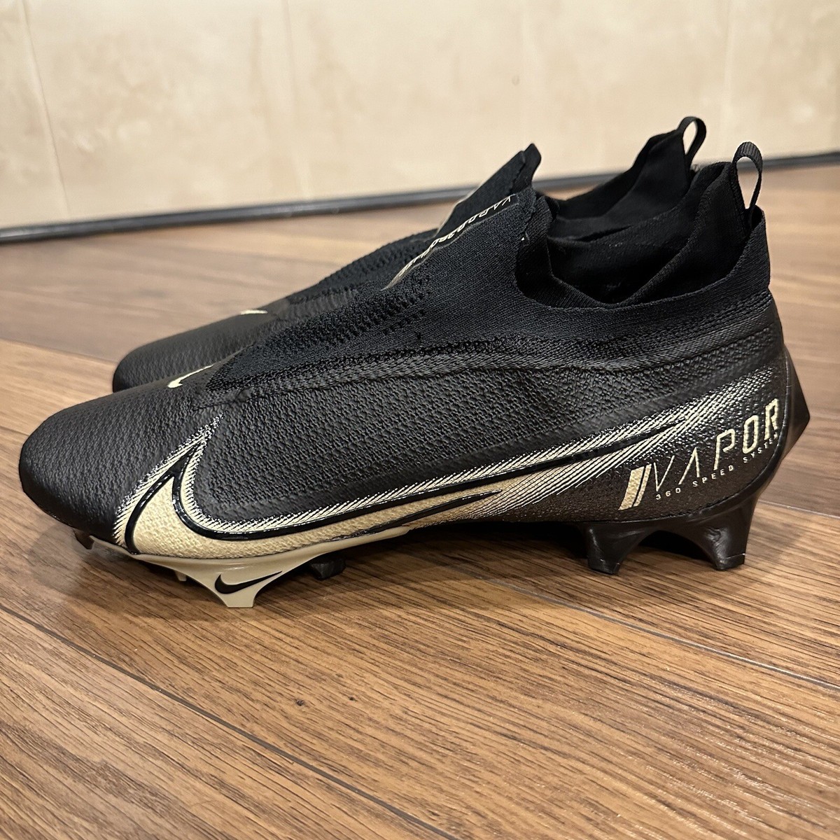 Nike Vapor Edge Elite 360 Flyknit Black Metallic GOLD Football Cleats Nike Vapor Edge Elite 360 Flyknit Black Metallic Gold for  main image 2