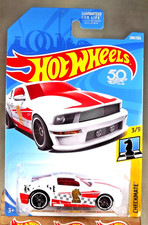 2018 Hot Wheels #289 Checkmate-Knight 3/9 '07 FORD MUSTANG White w/Black Pr5 Sp