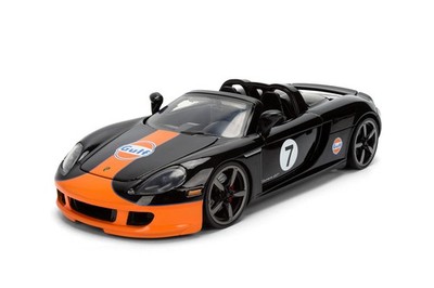 2005 PORSCHE CARRERA GT CONVERTIBLE #7 ''GULF OIL'' 1/24 DIECAST JADA TOYS 36487