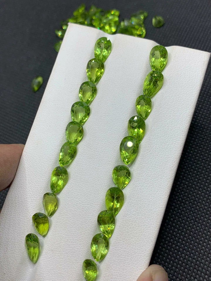 ein natürlicher Peridot rund geschliffen ca. 2,4 mm round facet, Pakistan b1 - Bild 2 von 4