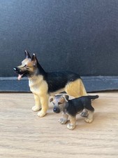 Schleich German Shepard With Puppy