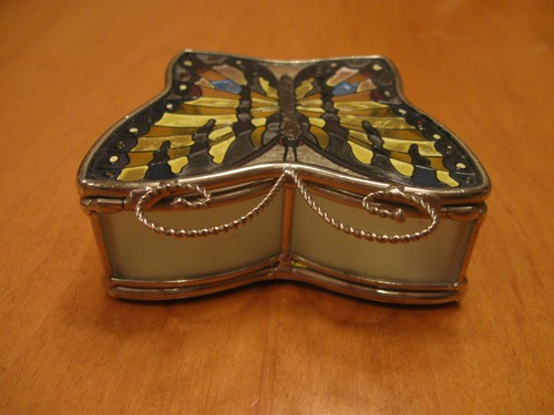 Butterfly Trinket/Jewelry Box from Amia Denver, CO - Picture 6 of 7