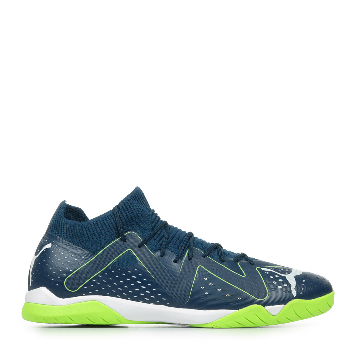 Chaussures de foot PUMA Future Match IT bleu marine pour vos matchs de futsal entre collègues