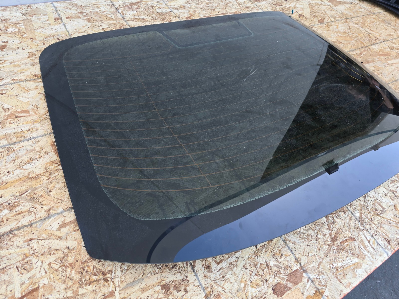 REAR WINDSHIELD GLASS ASSEMBLY OEM 36k 08-19 MASERATI GRANTURISMO M145