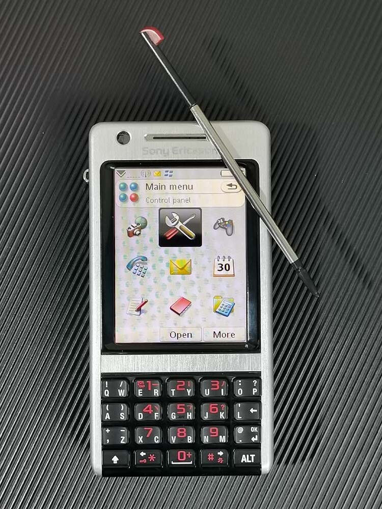 Sony Ericsson P1 P1i UMTS 3G 3MP 2.6