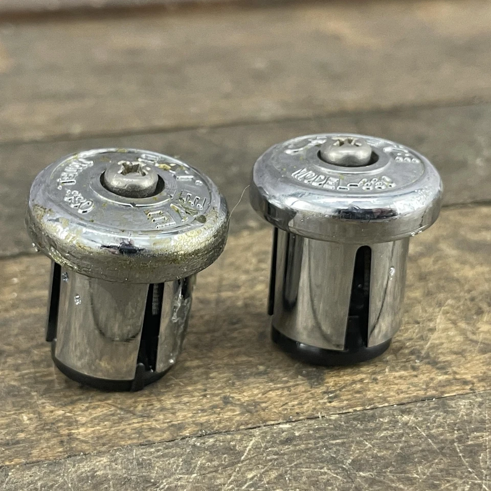 Par de tapones cromados para manillar de bicicleta Cat Eye modelo 330 vintage cromados carretera MTB Foto 2 de 4