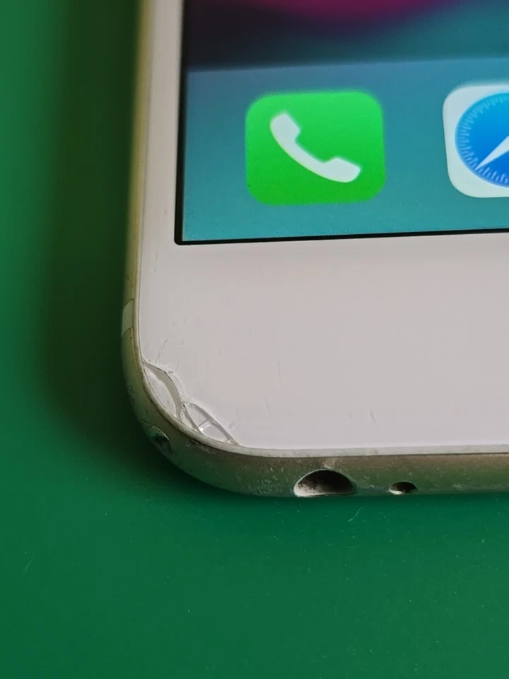 Apple iPhone 6 (Unlocked) 128GB in Gold - Faulty Read. (DK737) - Image 4 of 4