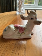 Studio Szeiler floral cow lying down size 43/5 1960s VGC - 5ins wide x 4ins high