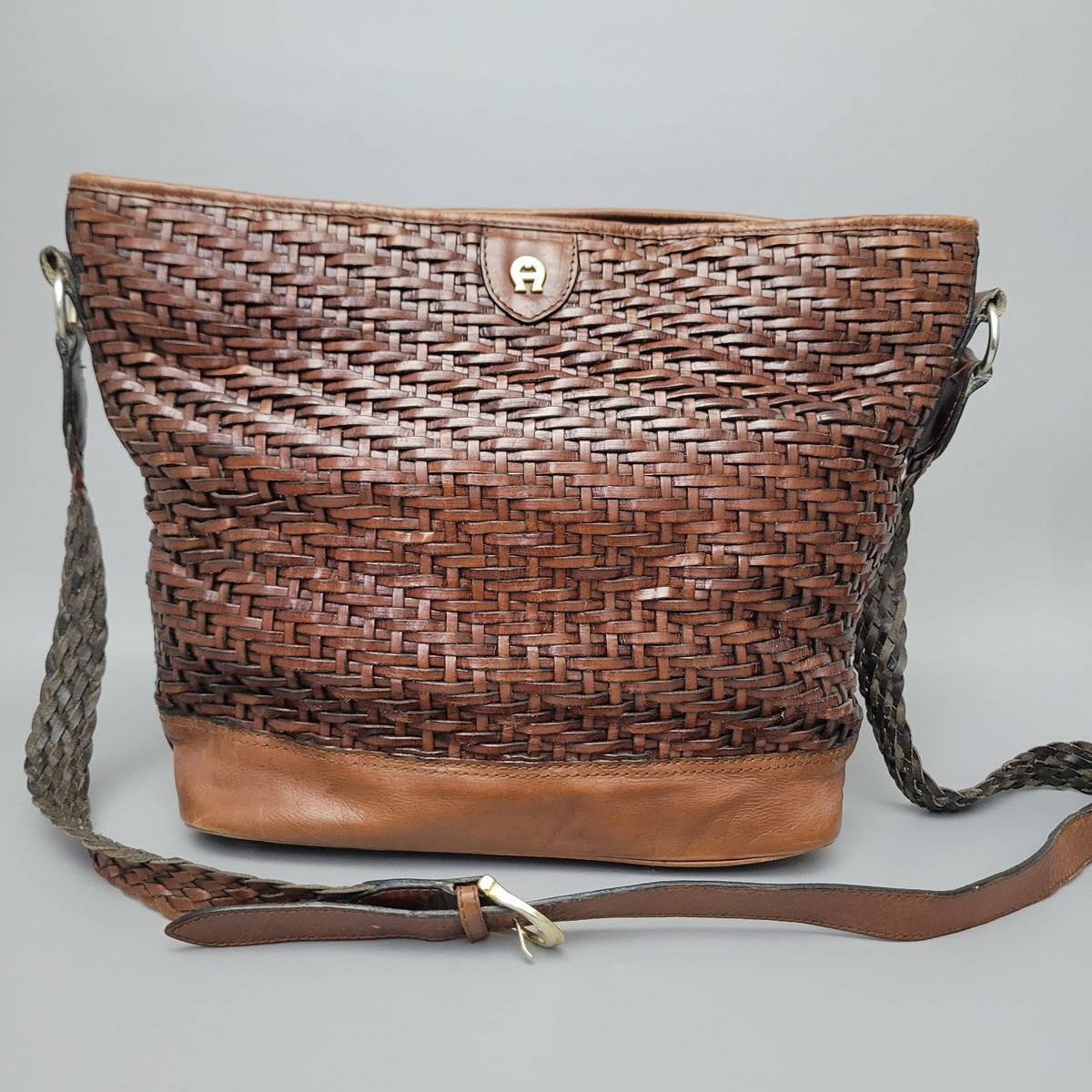 Vintage Y2K wide double prong calfskin leather made in England Etienne Aigner Vintage Woven Etienne Aigner Brown Leather Shoulder Purse  main image 2