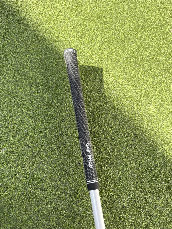BOMBER Ping iCrossover 3 Driving Iron 20* Tour AD DI 95X - Image 4 of 4