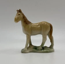 Wade Figurine- Mare First Whimsies Set 5