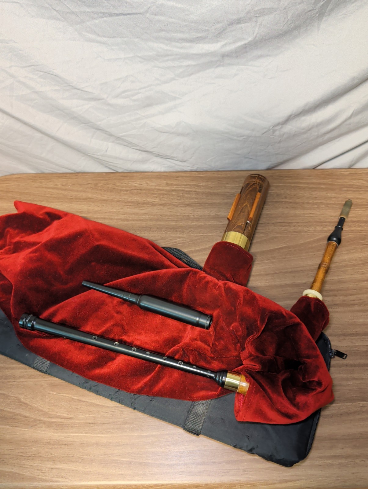 J. Walsh Bagpipes Scottish Smallpipes Wood Chanter Red Bag Carrying Case