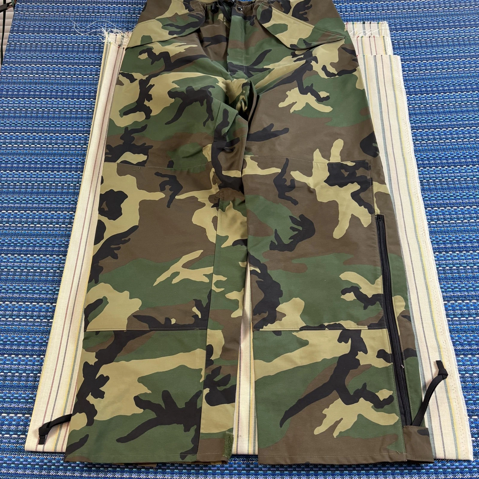 VTG US Military Rain Snow Pants Mens Medium Long Woodland Camo ECWCS Gore-Seam
