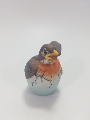 Andrea by Sadek 3'' Robin 8618 Hatching Robin in Egg 1990 