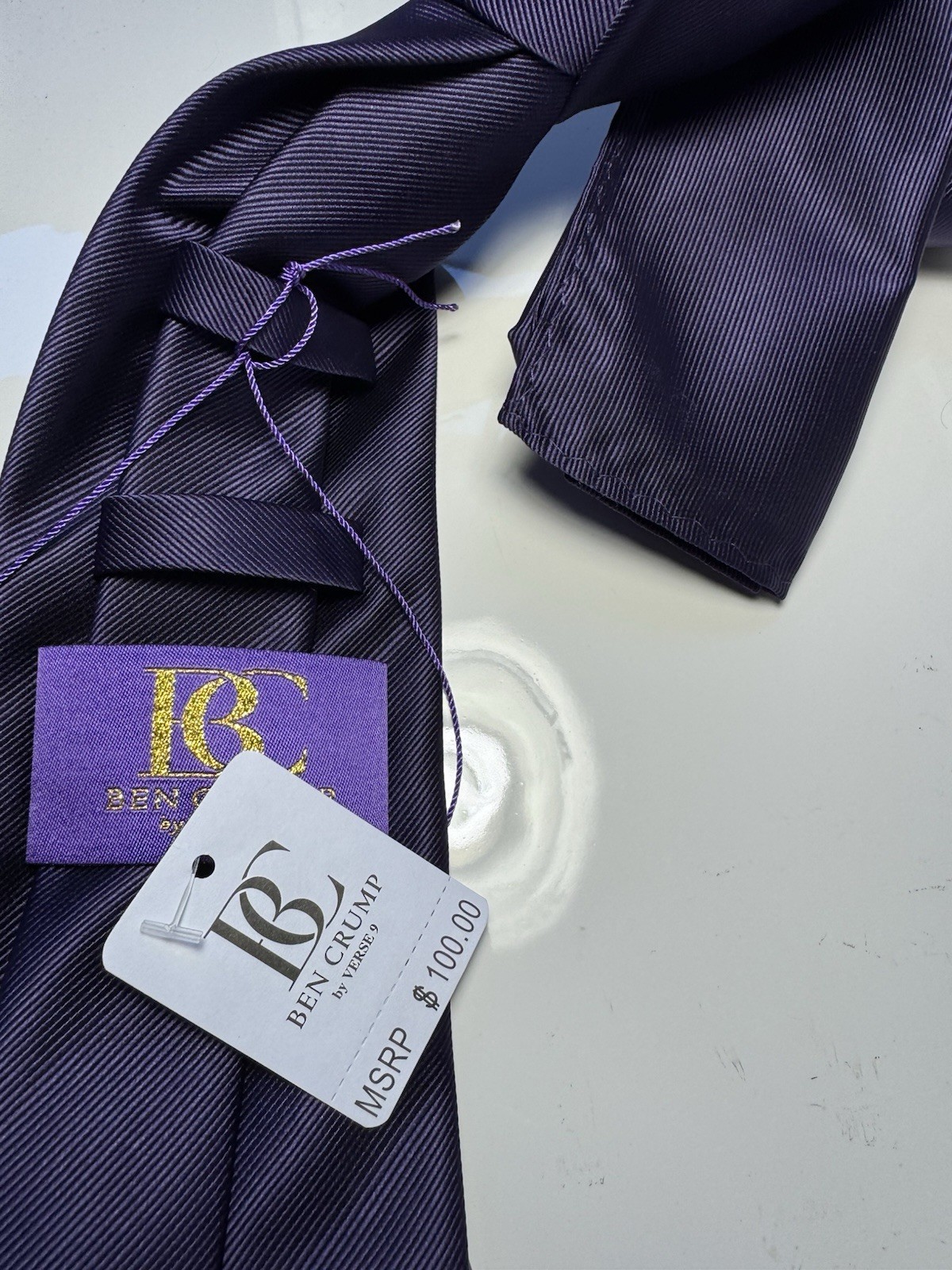 NWT VERSE 9 SOLID COLOR NEW STYLE PRINT SILK DESIGNS TIE & HANKY