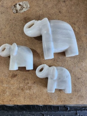 Elephant Sculpture White Marble?? Elephant Set of 3 Pieces  (RH 8-2)