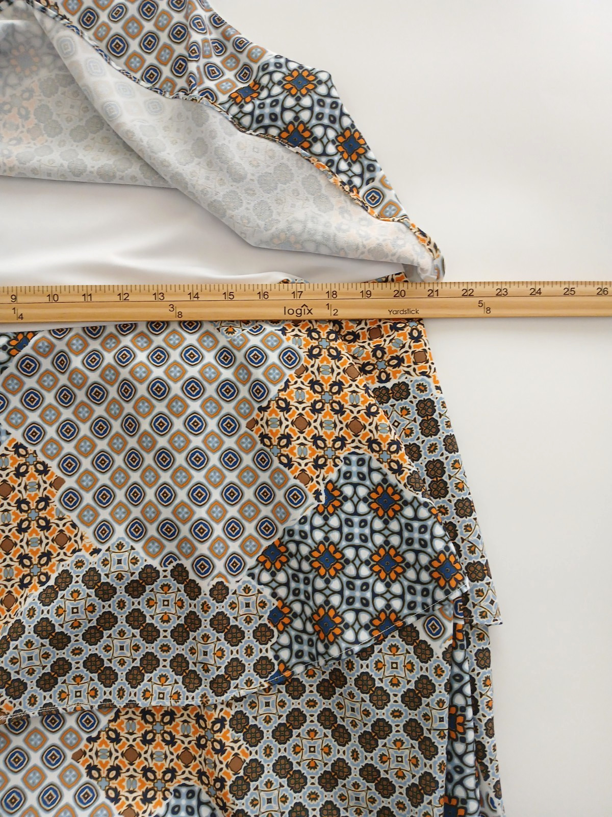 Copper Key Fun Geometric Pattern  Multi-Colored T… - image 7