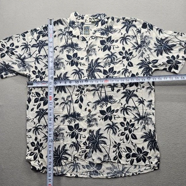 Camisa hawaiana Ocean Current para hombre talla XL blanca negra flores de palmera Foto 4 de 4