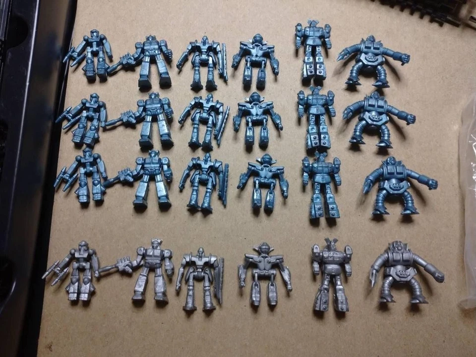 TYCO Transformers Electric Train & Battle Set Vintage - Image 4 of 4