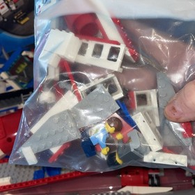 LEGO 3182 Airport Center Good Condition and Instructions Dusty Incomplete