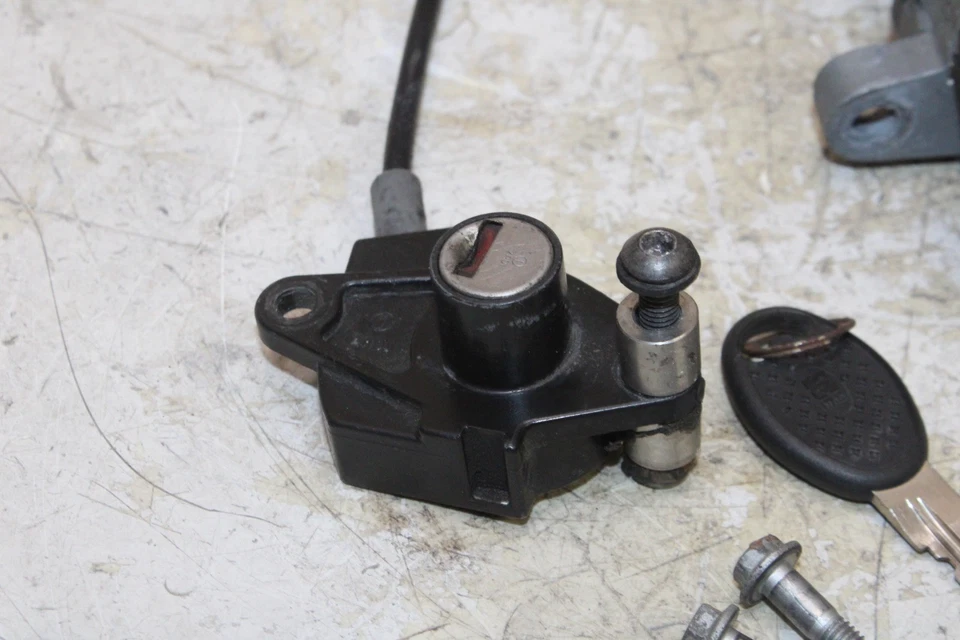 Juego de llaves de encendido Aprilia Dorsoduro 750 2011 OEM con bloqueo de asiento Foto 2 de 4