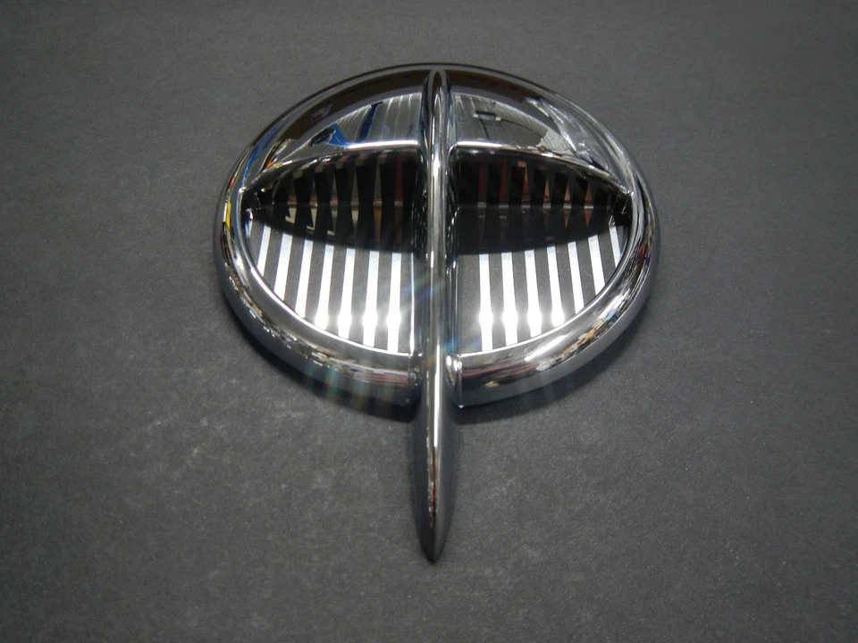 51 52 Buick Roadmaster Guardabarros Ojo de buey delantero Juego completo 8 1951 1952 Foto 4 de 4