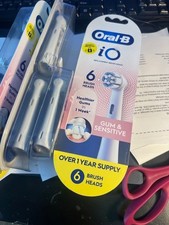 Oral-B iO - PACKAGE OF 6 BRUSH HEADS - GENUINE - Toothbrush Heads