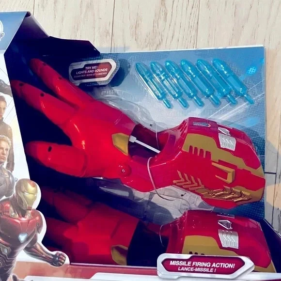 Guantes Repulsores Iron Man EXCLUSIVOS EXCLUSIVOS DE LOS PARQUES DE DISNEY DE COLECCIÓN Luces Sonidos Movimiento Foto 3 de 4