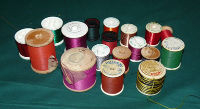 18 Spulen Vintage Rutenpeitsche Seidenfäden Gudebrod Holland Talbot