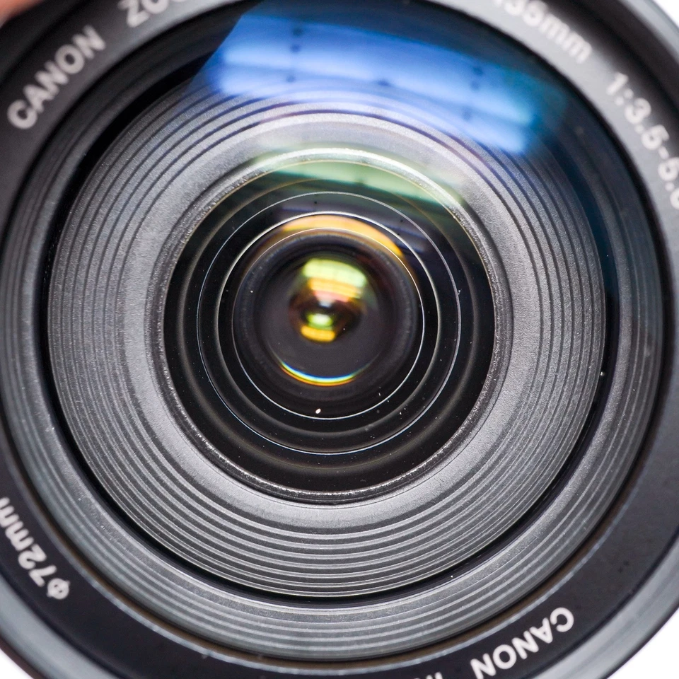 Canon EF 28-135mm f/3.5-5.6 IS USM Zoom Lens - Great Condition - Image 3 of 4