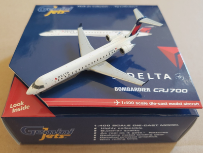 1:400 Bombardier CRJ700 / CRJ-700 Delta Connection / ExpressJet