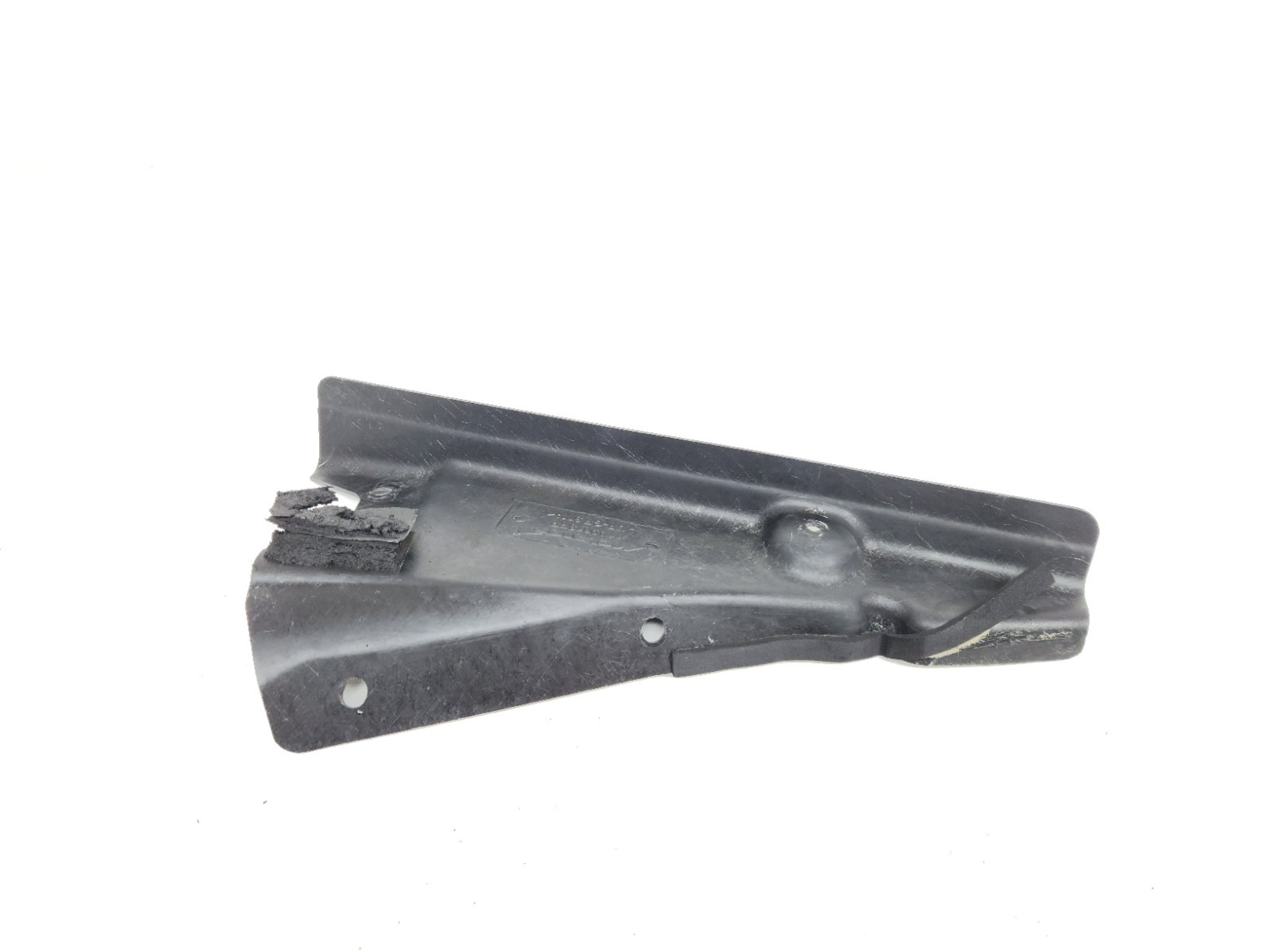 2015-2017 MCLAREN 675LT RH QUARTER INLET TRIM MOUNTING BRACKET 11A9613RP