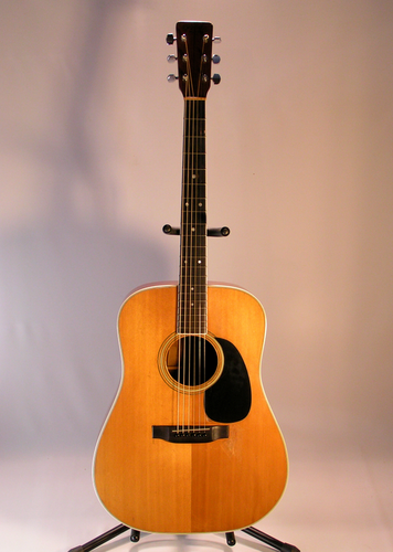 Martin D-35 de 1980 - Photo 1/9