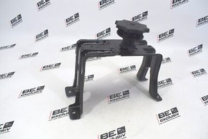 Audi A5 8T Sportback 2.0 TDI Batteriehalter Reserveradhalter Halter 8K0802715A