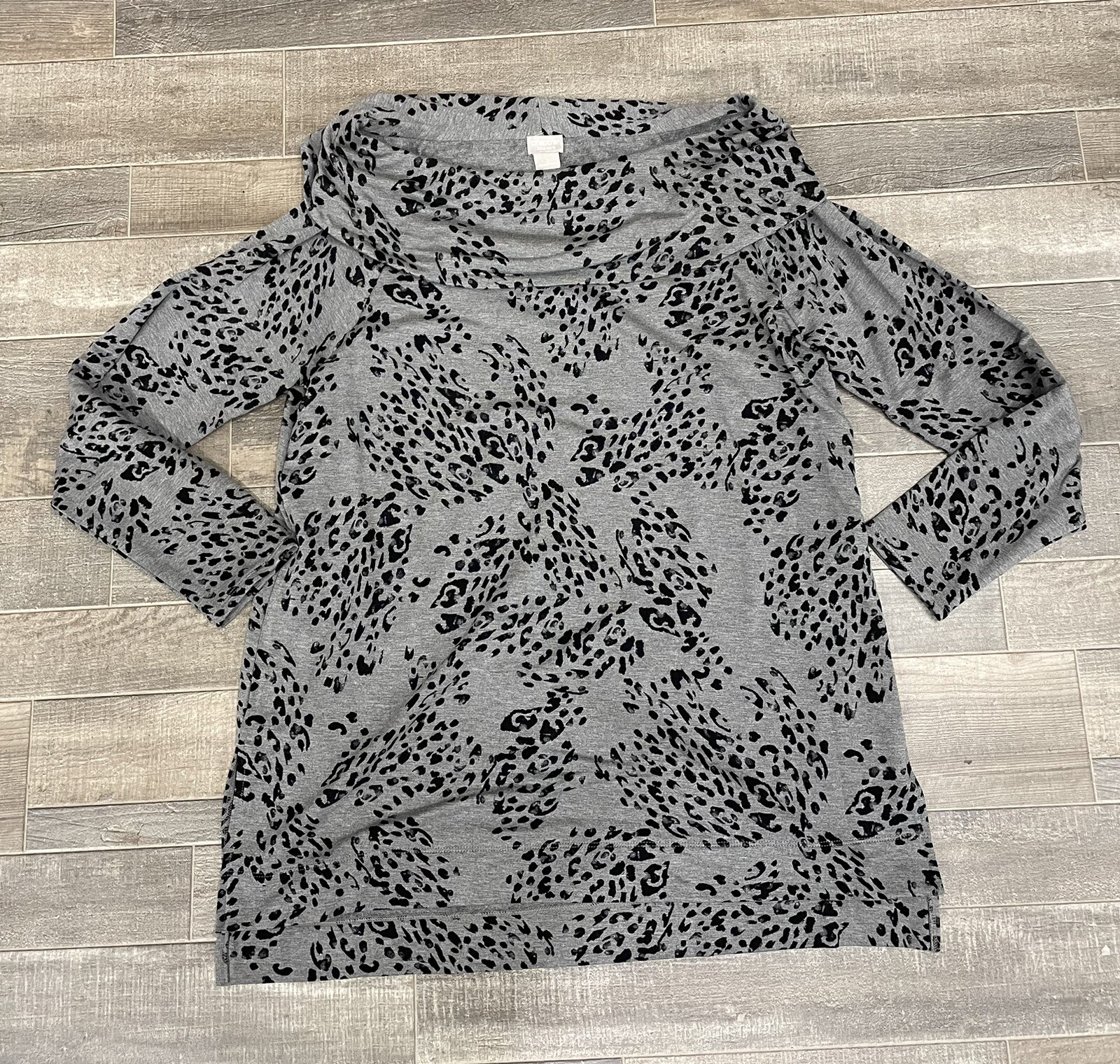 Chicos Zenergy Top Size 2 12/14 Long Sleeve Animal Print Cowl Neck