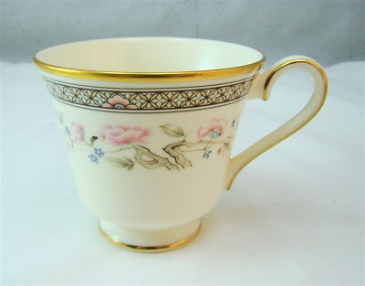 Minton Feines China Porzellan Marquesa S775 Fuß Tasse Ausgezeichneter Lesen