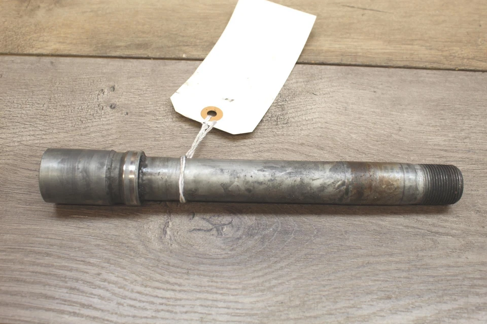 PARAFUSO PIVÔ EIXO ARO RODA DIANTEIRA 2011 BMW S1000RR - Imagem 2 de 4