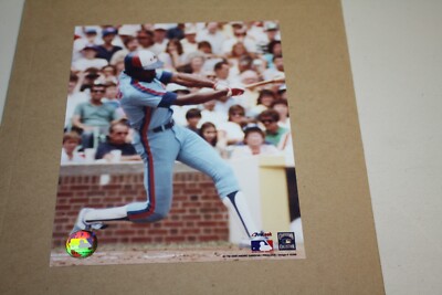 MONTREAL EXPOS ANDRE DAWSON UNSIGNED 8X10 PHOTO POSE 3