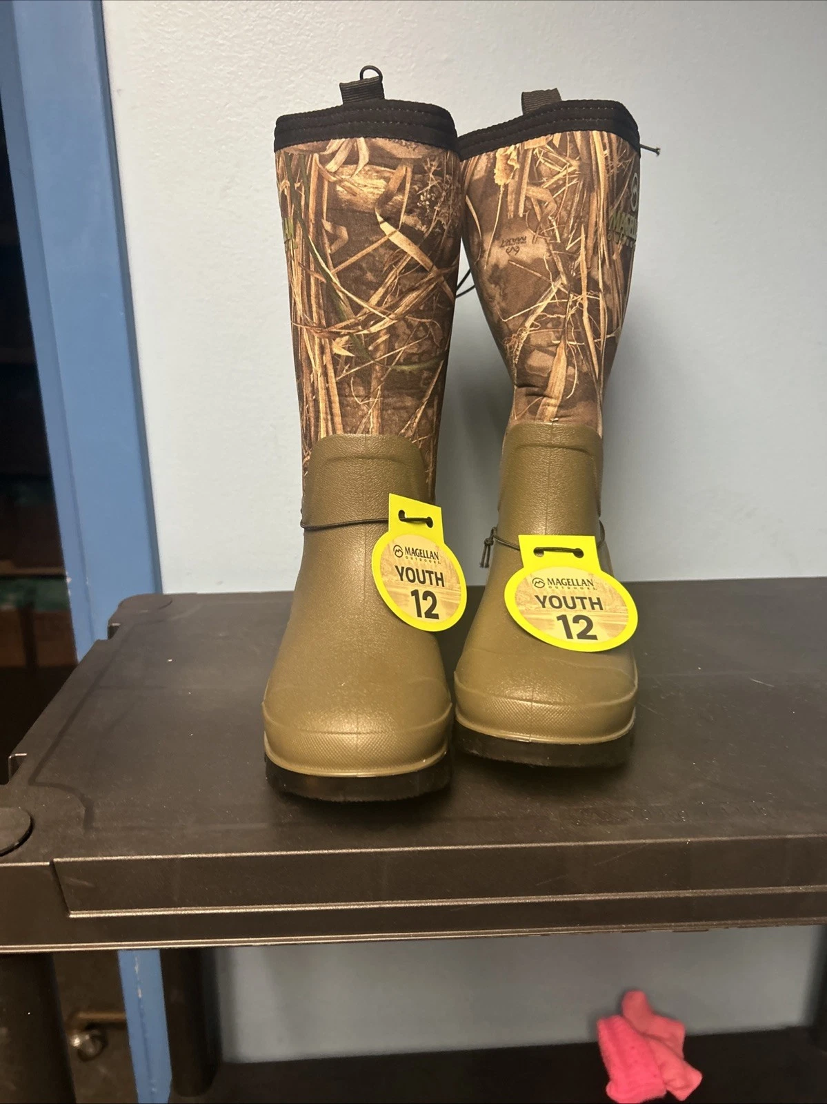 MAGELLAN OUTDOORS 400g GREEN/CAMO MENS RUBBER HUNTING/FISHING BOOT SIZE 12 Youth