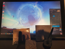 Huion Kamvas 22 Plus w/ Cords, Digital pen  stand , Extra pen tips,  Glove