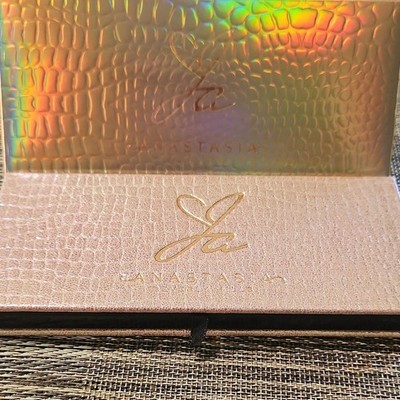 Anastasia Beverly Hills Jackie Aina Eyeshadow Palette Pressed Powder Shimmer