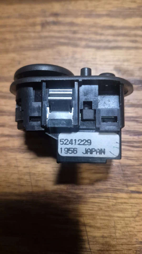 Interruptor de espejo retrovisor lateral de fábrica Saab 9-5 99-09 con pieza de memoria # 5241229 Foto 2 de 2