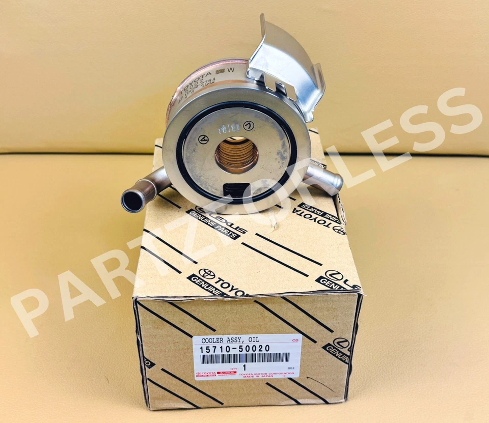 15710-50020 TOYOTA GENUINO Land Cruiser Lexus LX470 CONJUNTO DE ENFRIADOR, ACEITE NUEVO OEM Foto 4 de 4