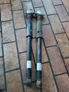 Seat Toledo 1M VW Golf 4 Stoßdämpfer Dämpfer hinten links & rechts 556268