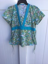 Expo Uniform Scrub Top Green Floral Teal Trim Side Pockets Back Tie Medium