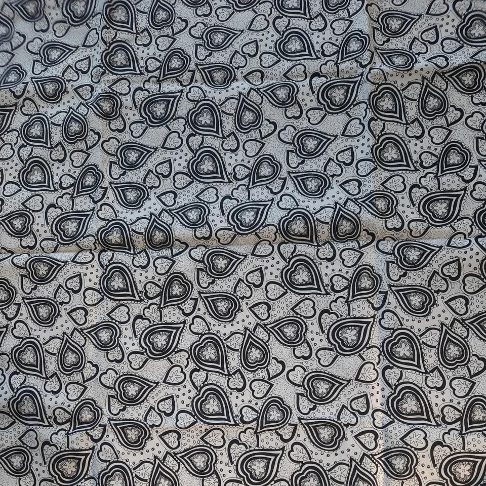 Fabric 44" X 25" Blank Quilting Patt # BTR-4414 Cotton Black & White Hearts - Image 4 of 4