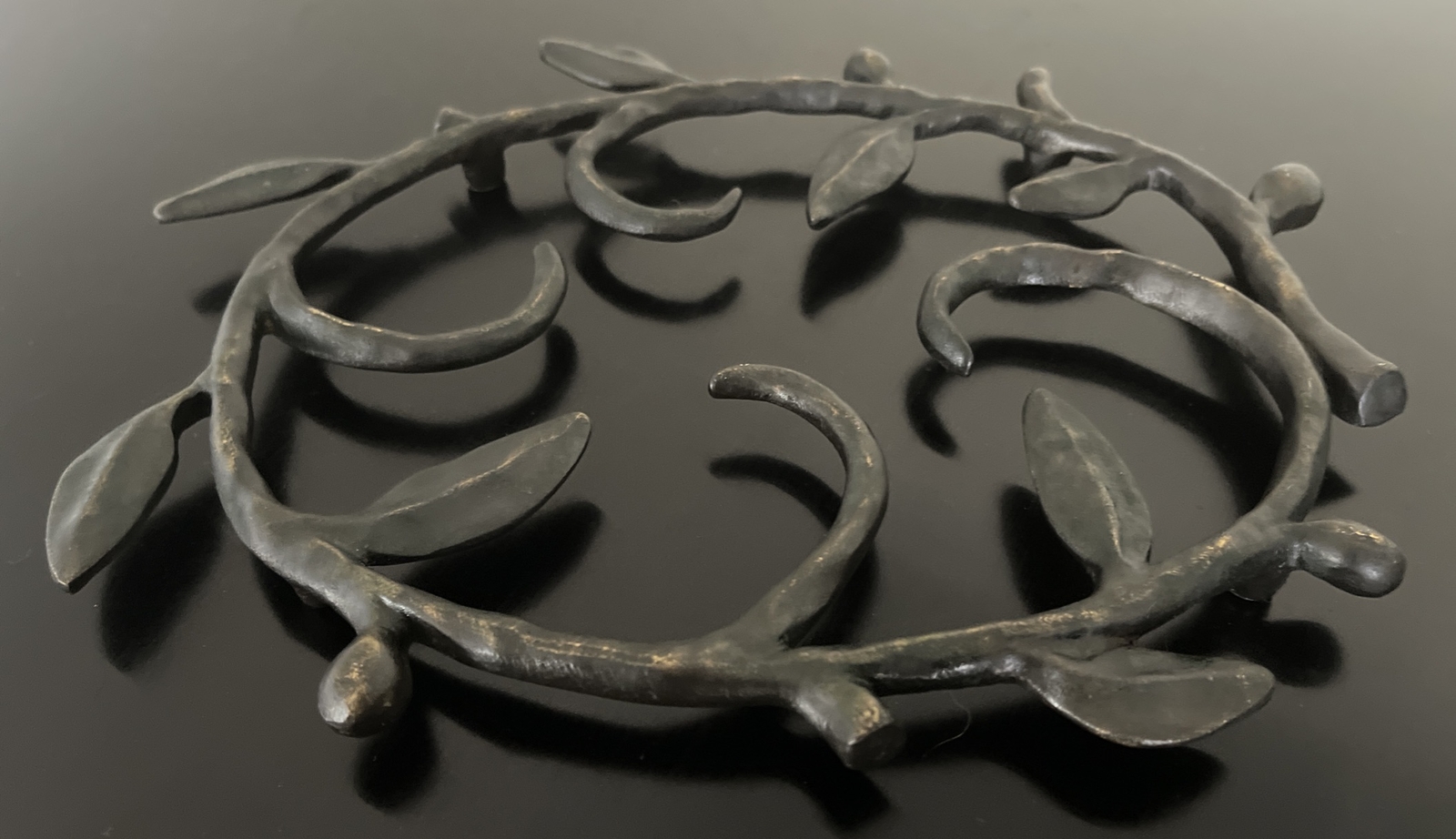 MICHAEL ARAM Large Vine Trivet Oval Plate RARE Limited Hot Plate 11” x 9”